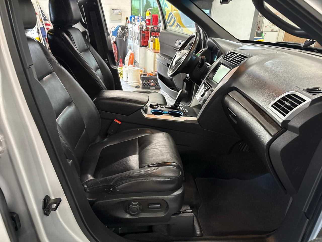 Ford Explorer Limited 4WD 2015
