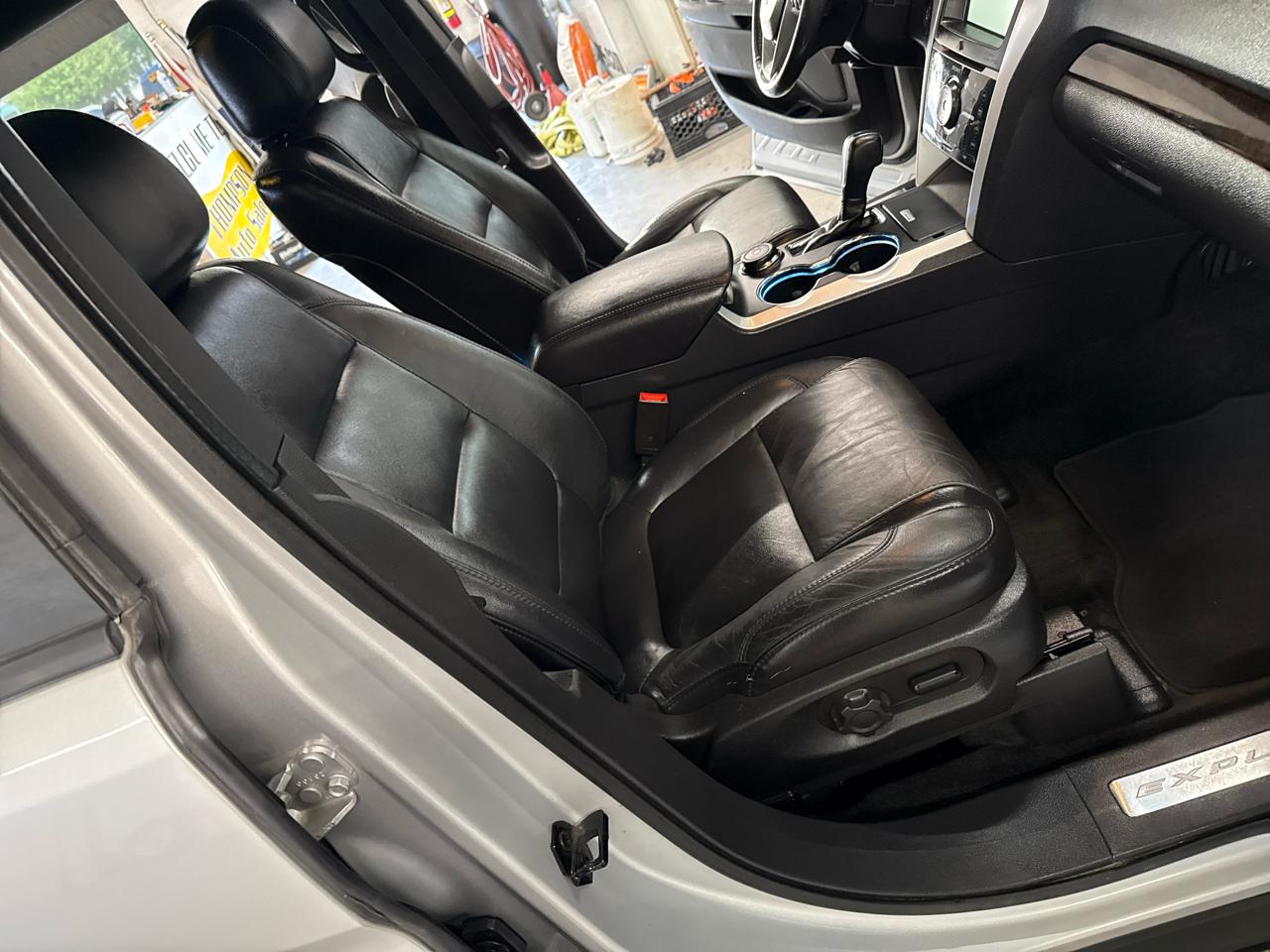 Ford Explorer Limited 4WD 2015