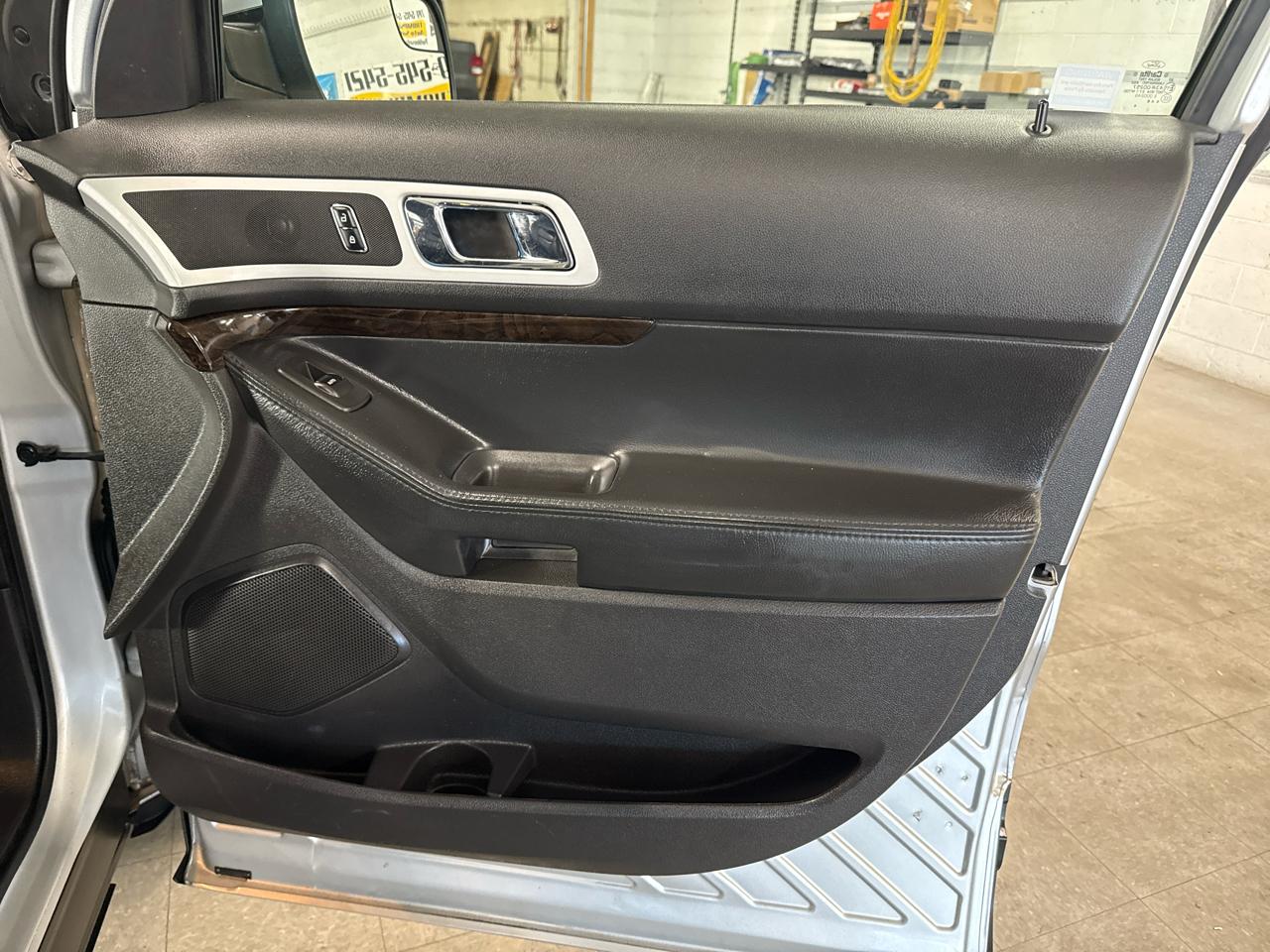 Ford Explorer Limited 4WD 2015