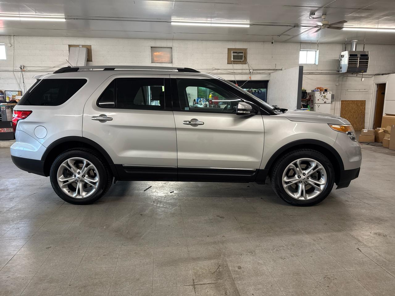 Ford Explorer Limited 4WD 2015