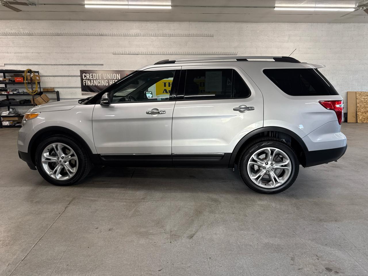 Ford Explorer Limited 4WD 2015
