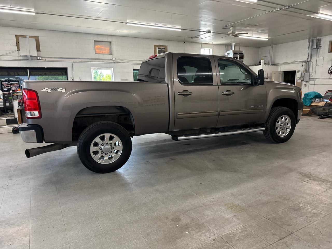 GMC Sierra 2500HD SLT Crew Cab 4WD 2013