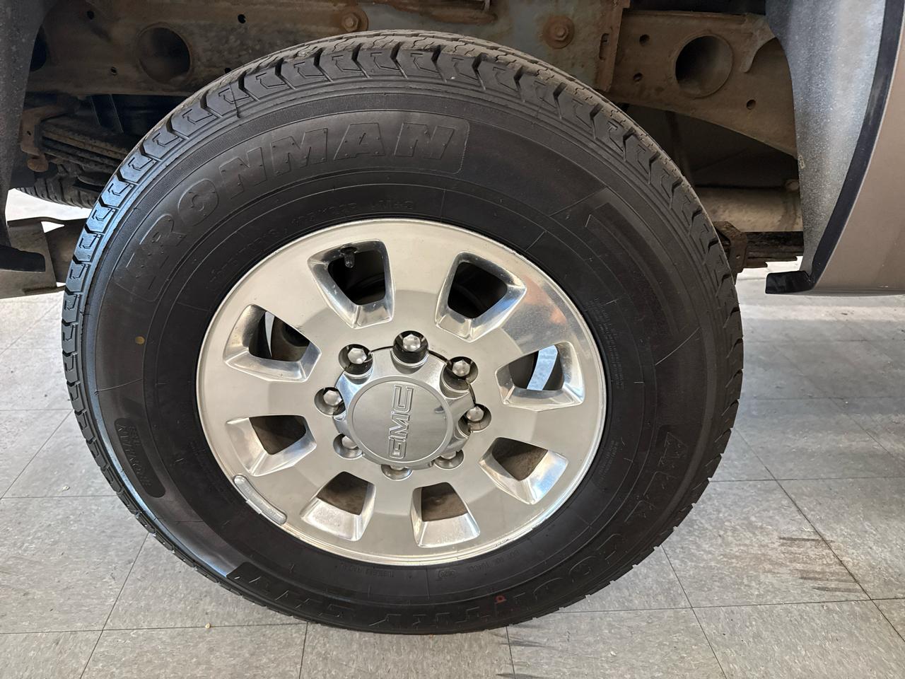 GMC Sierra 2500HD SLT Crew Cab 4WD 2013