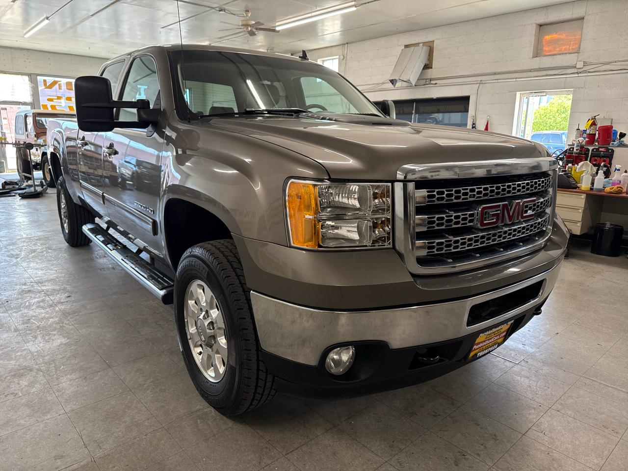 GMC Sierra 2500HD SLT Crew Cab 4WD 2013