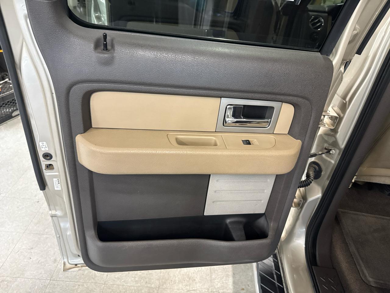 Ford F-150 XLT SuperCrew 4WD 2010