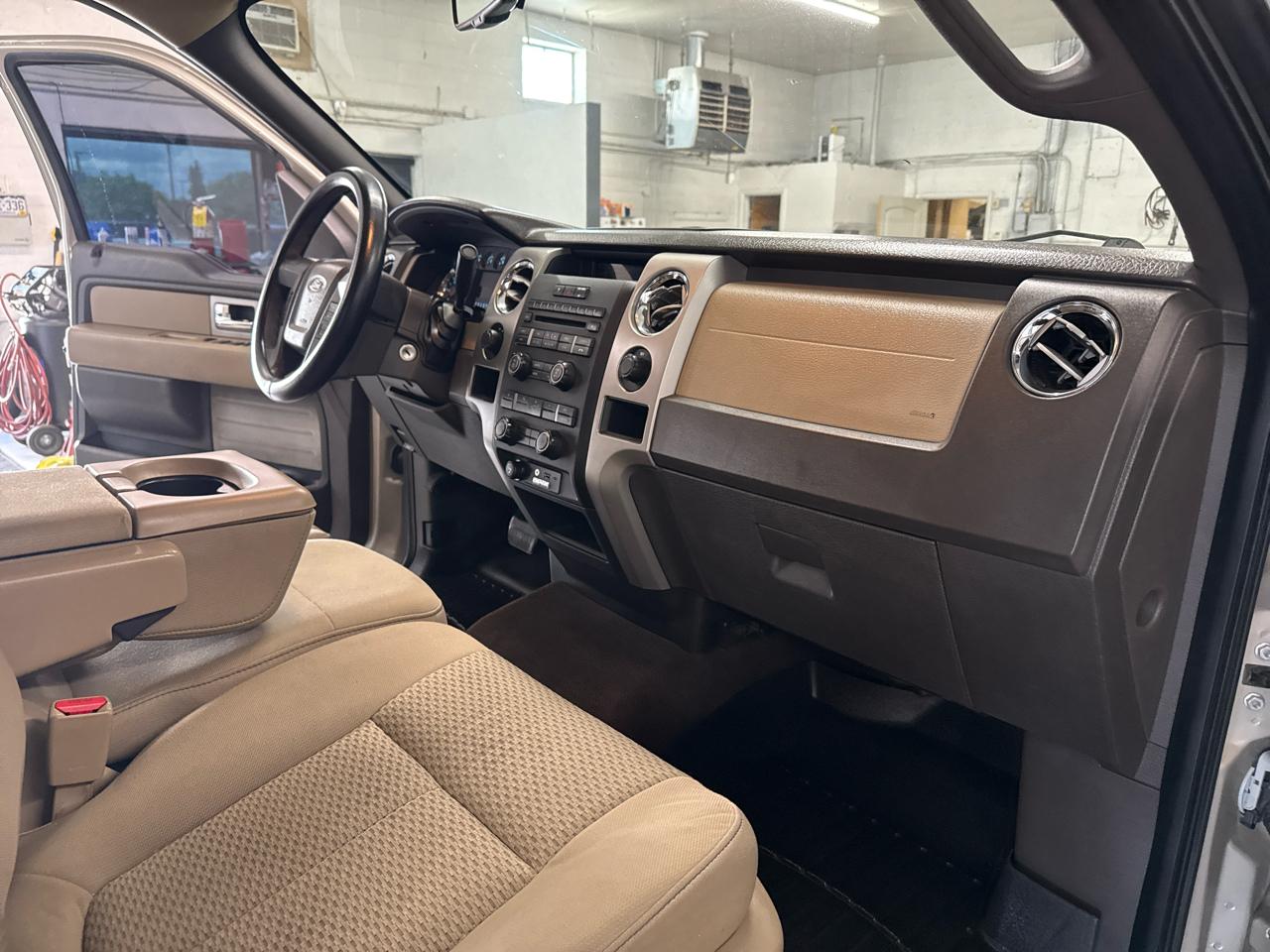Ford F-150 XLT SuperCrew 4WD 2010