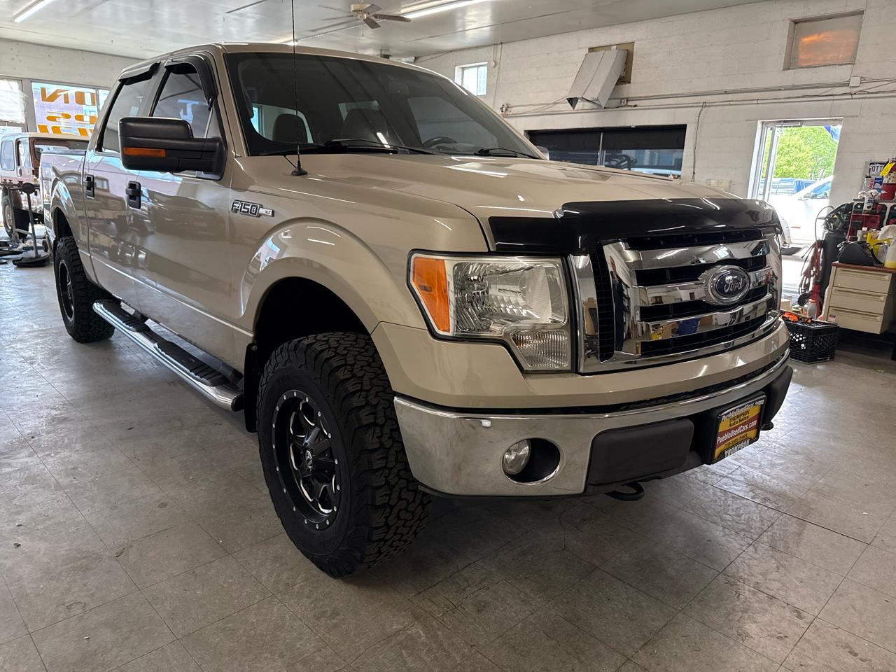 Ford F-150 XLT SuperCrew 4WD 2010