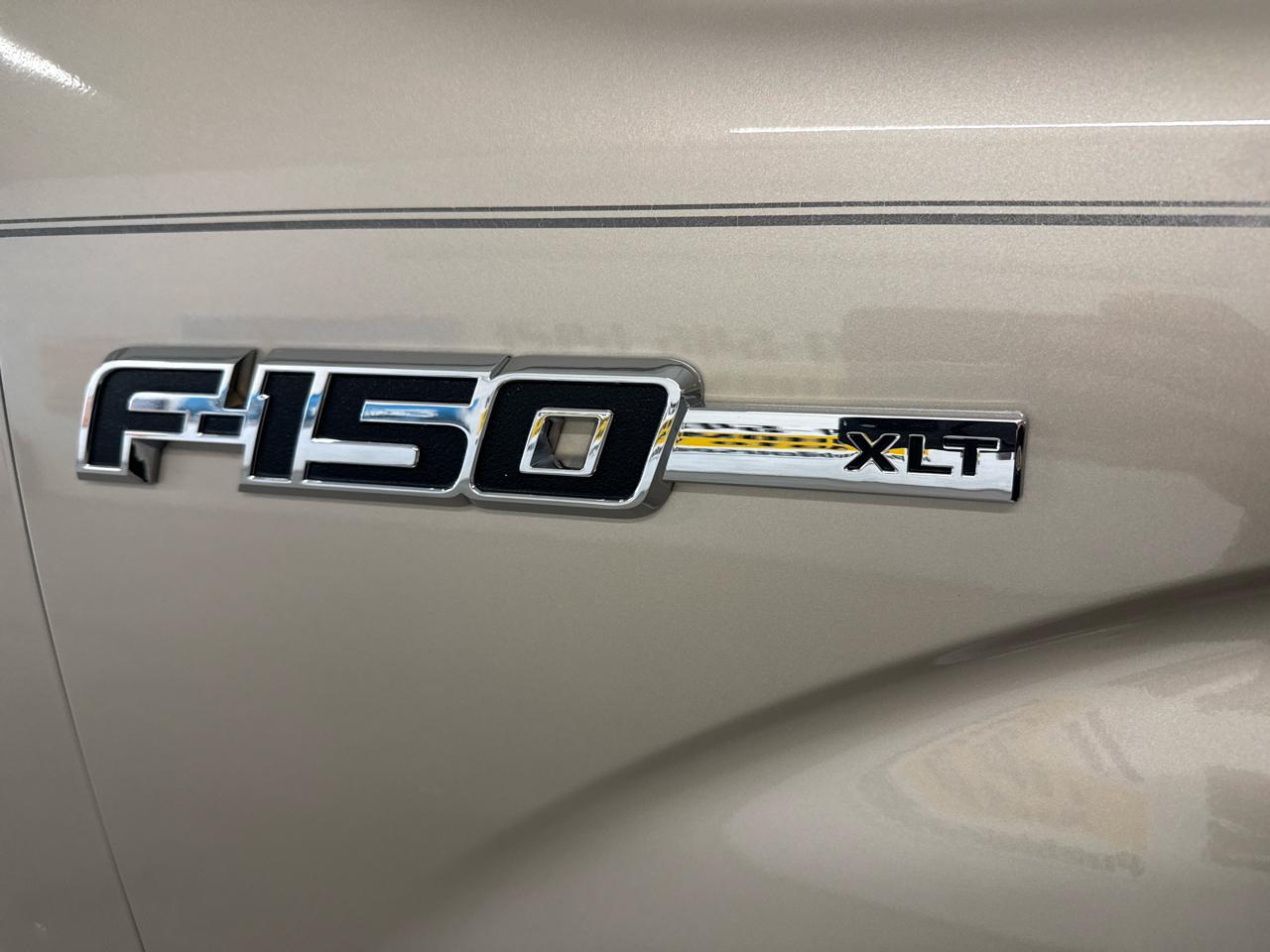 Ford F-150 XLT SuperCrew 4WD 2010