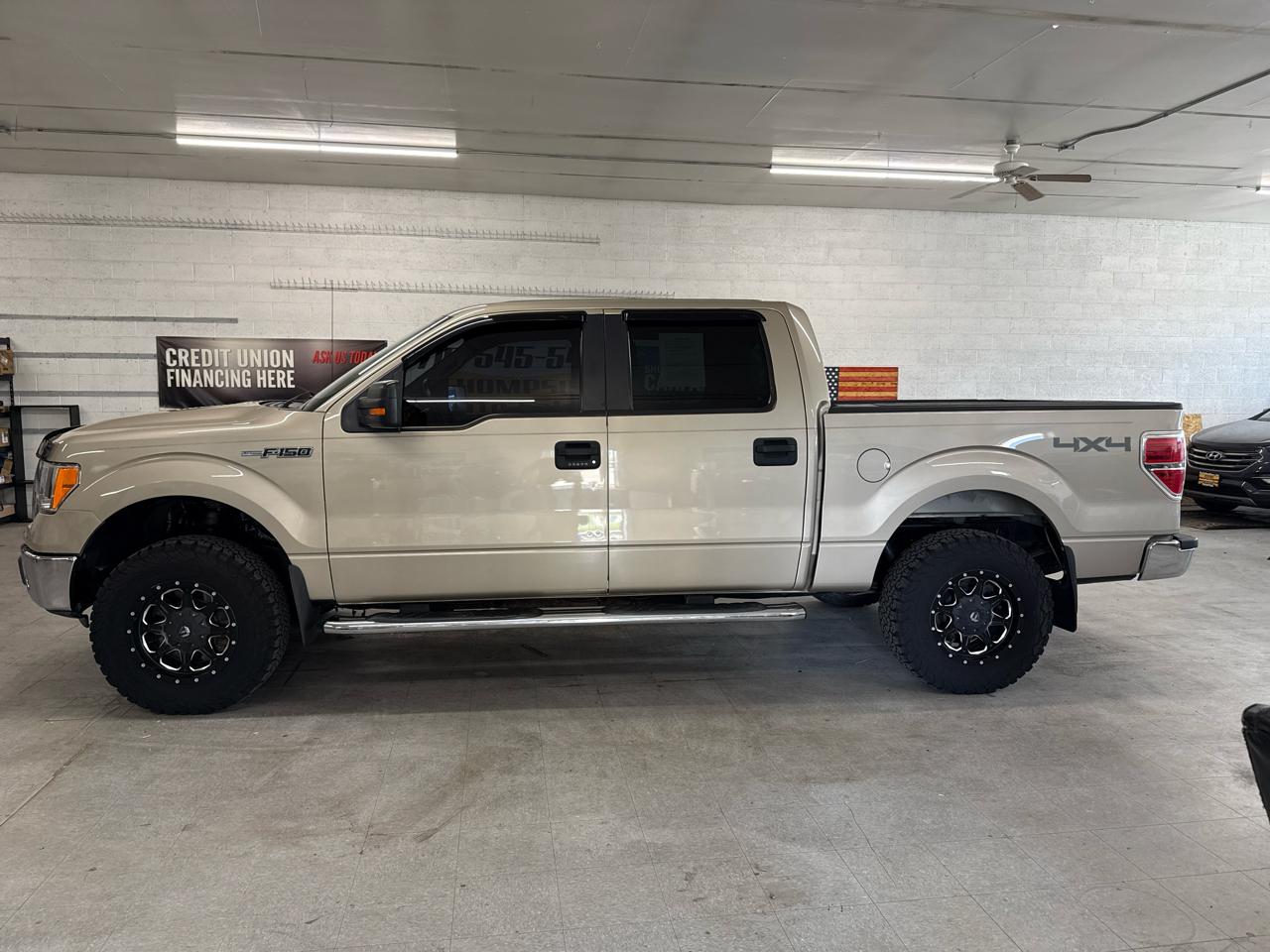 Ford F-150 XLT SuperCrew 4WD 2010
