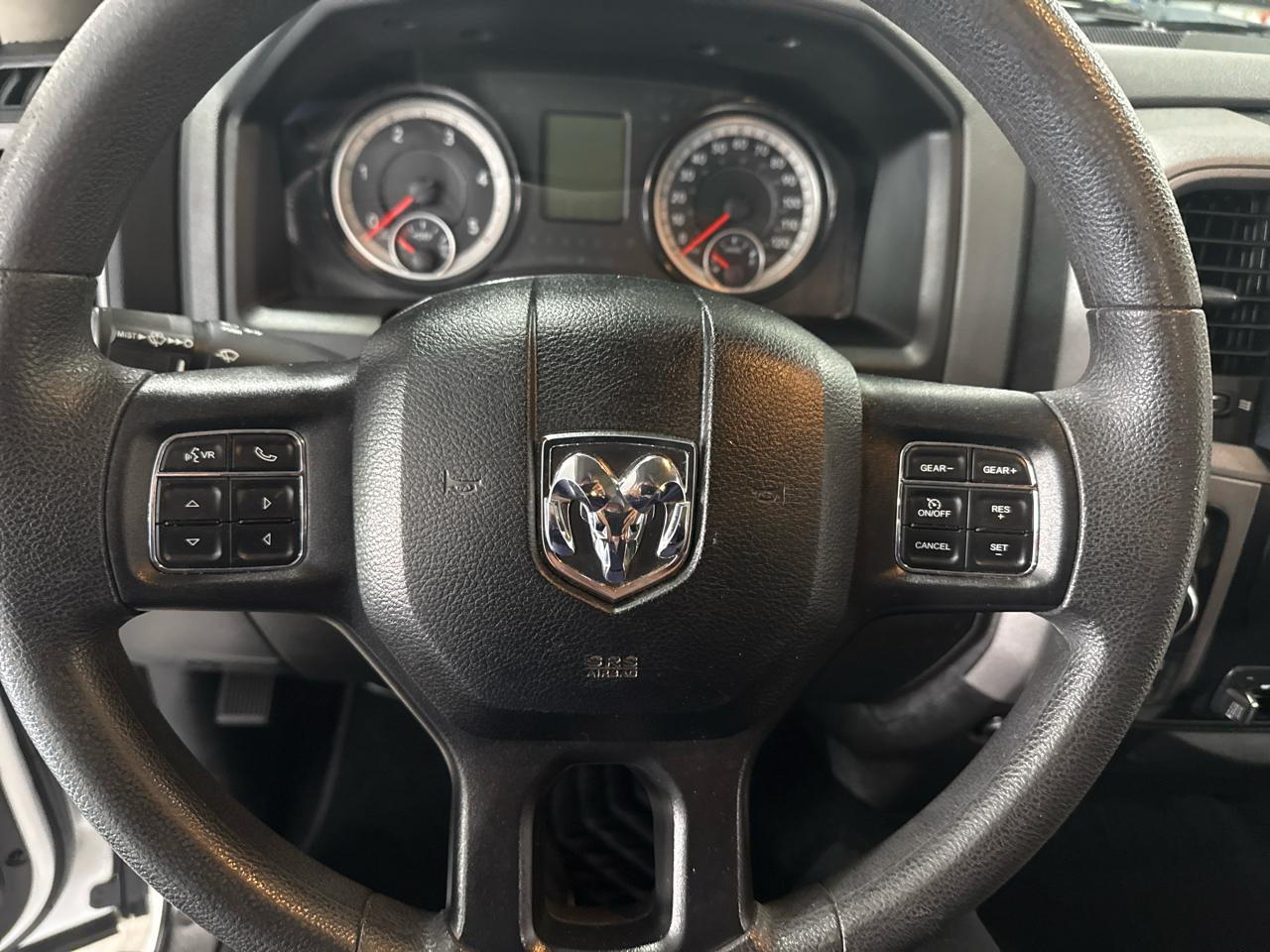 RAM 1500 Classic Crew Cab 4WD 2019
