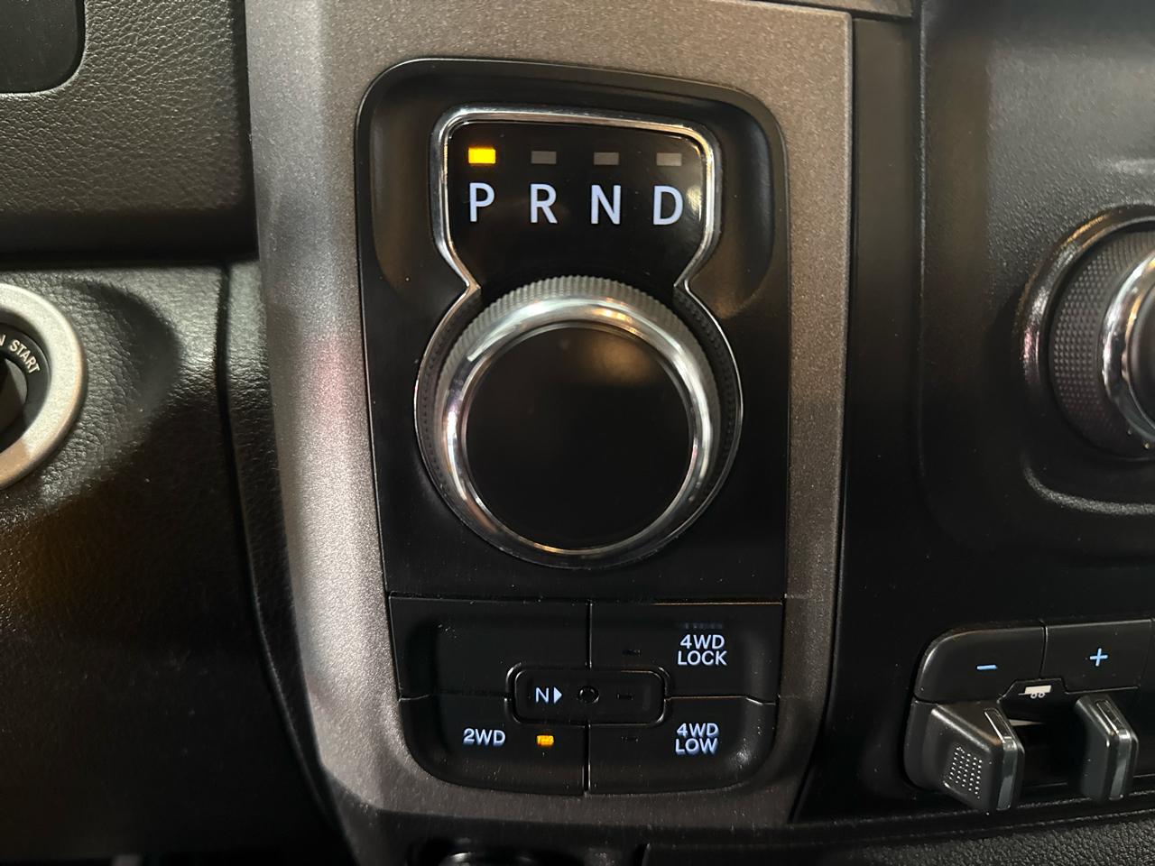 RAM 1500 Classic Crew Cab 4WD 2019