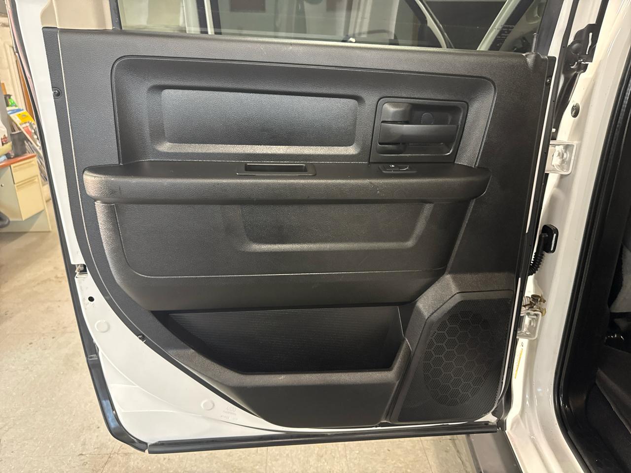 RAM 1500 Classic Crew Cab 4WD 2019
