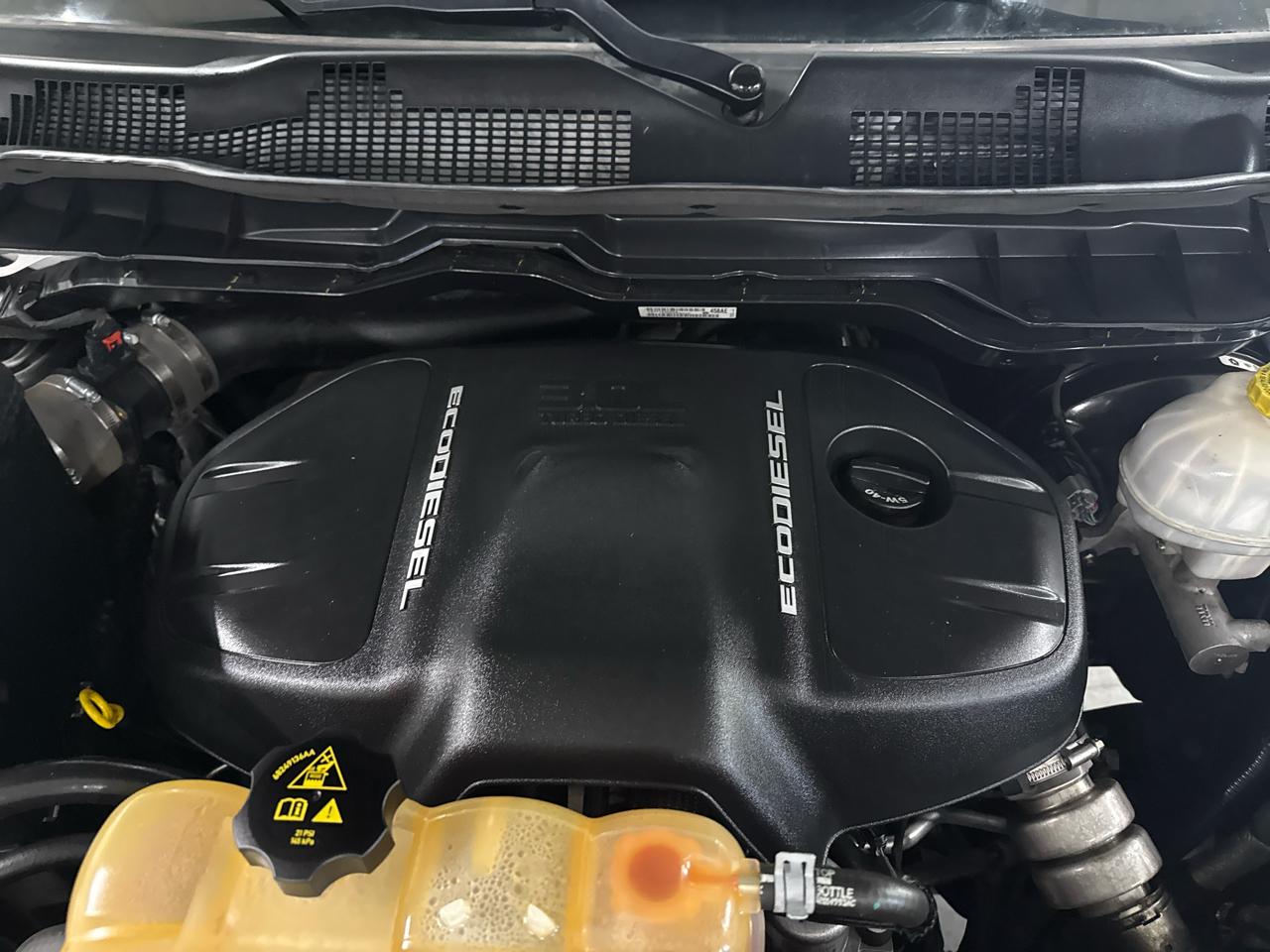 RAM 1500 Classic Crew Cab 4WD 2019