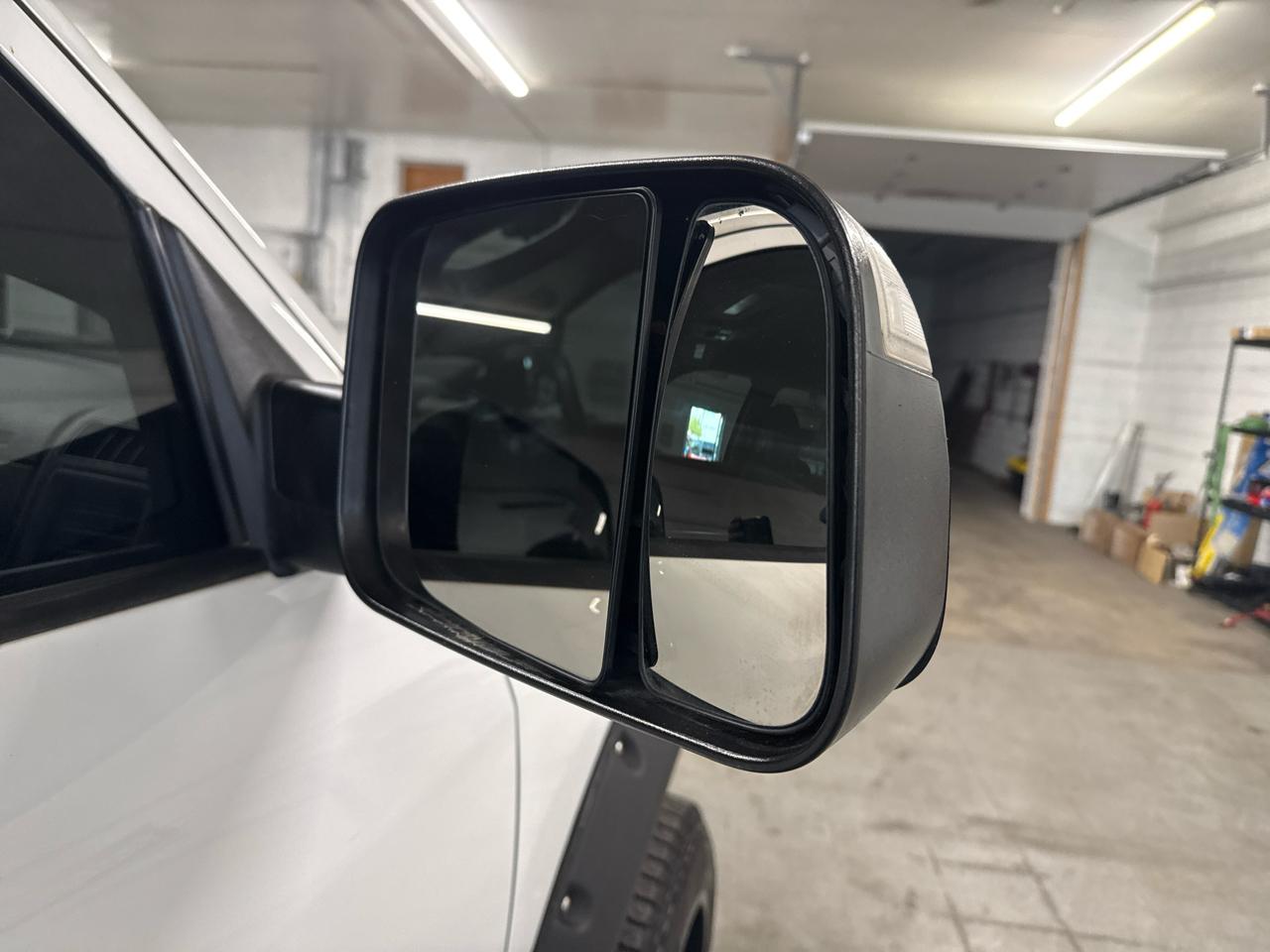 RAM 1500 Classic Crew Cab 4WD 2019