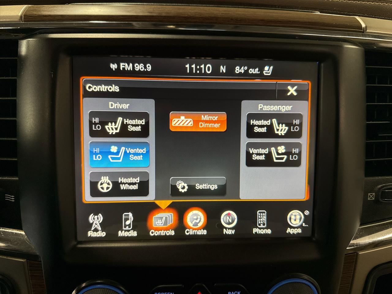 RAM 1500 Laramie Crew Cab 4WD 2014