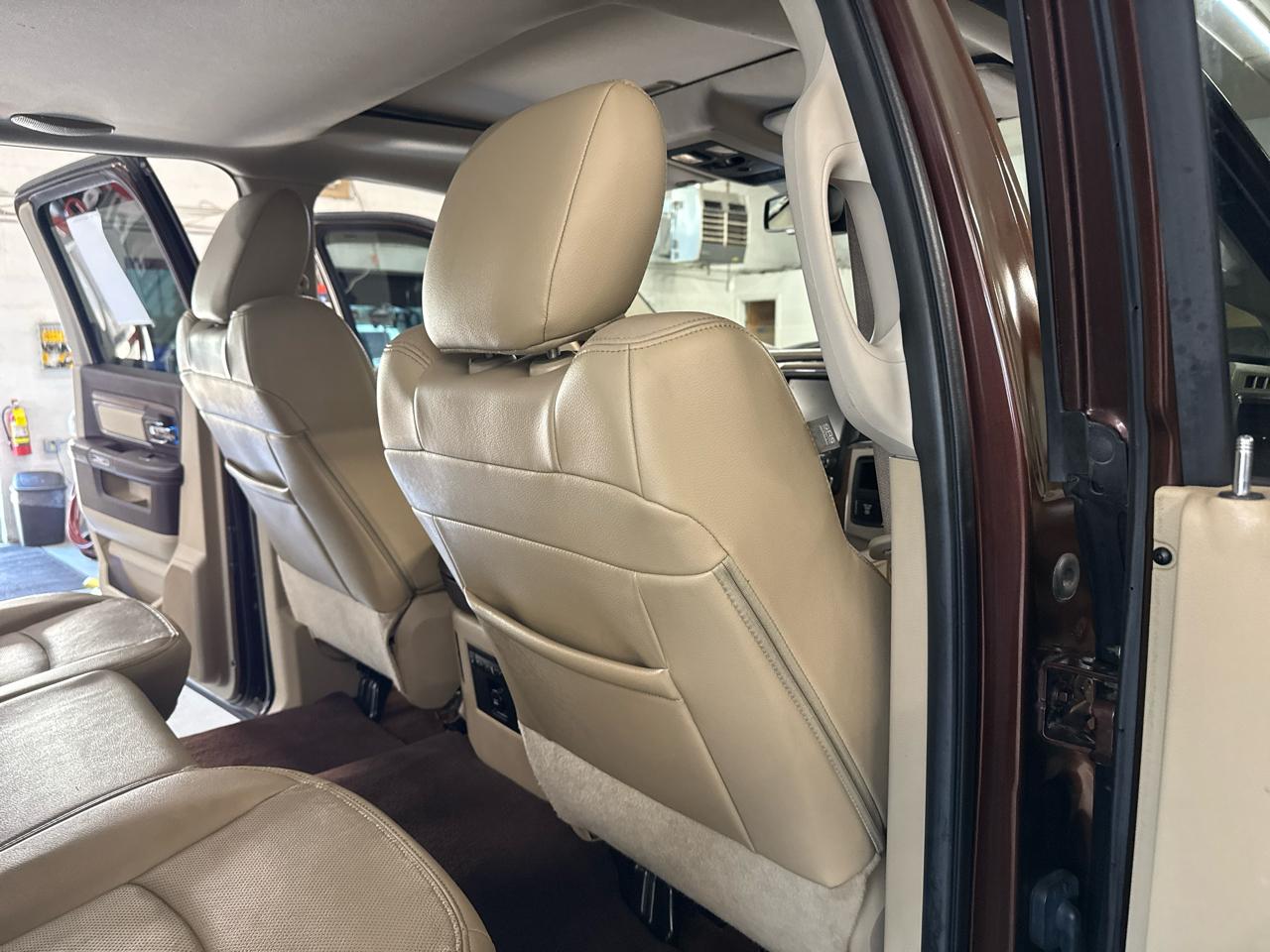 RAM 1500 Laramie Crew Cab 4WD 2014