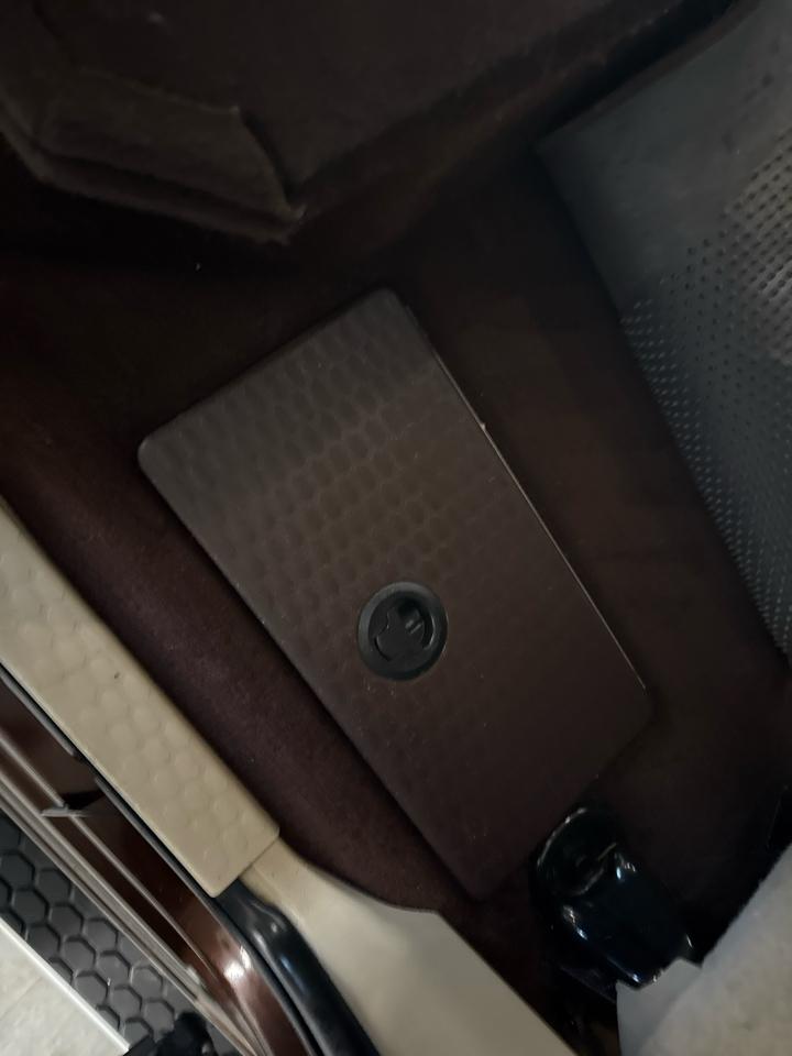 RAM 1500 Laramie Crew Cab 4WD 2014