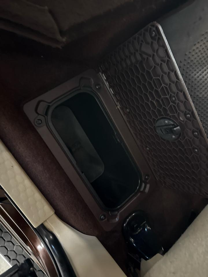 RAM 1500 Laramie Crew Cab 4WD 2014