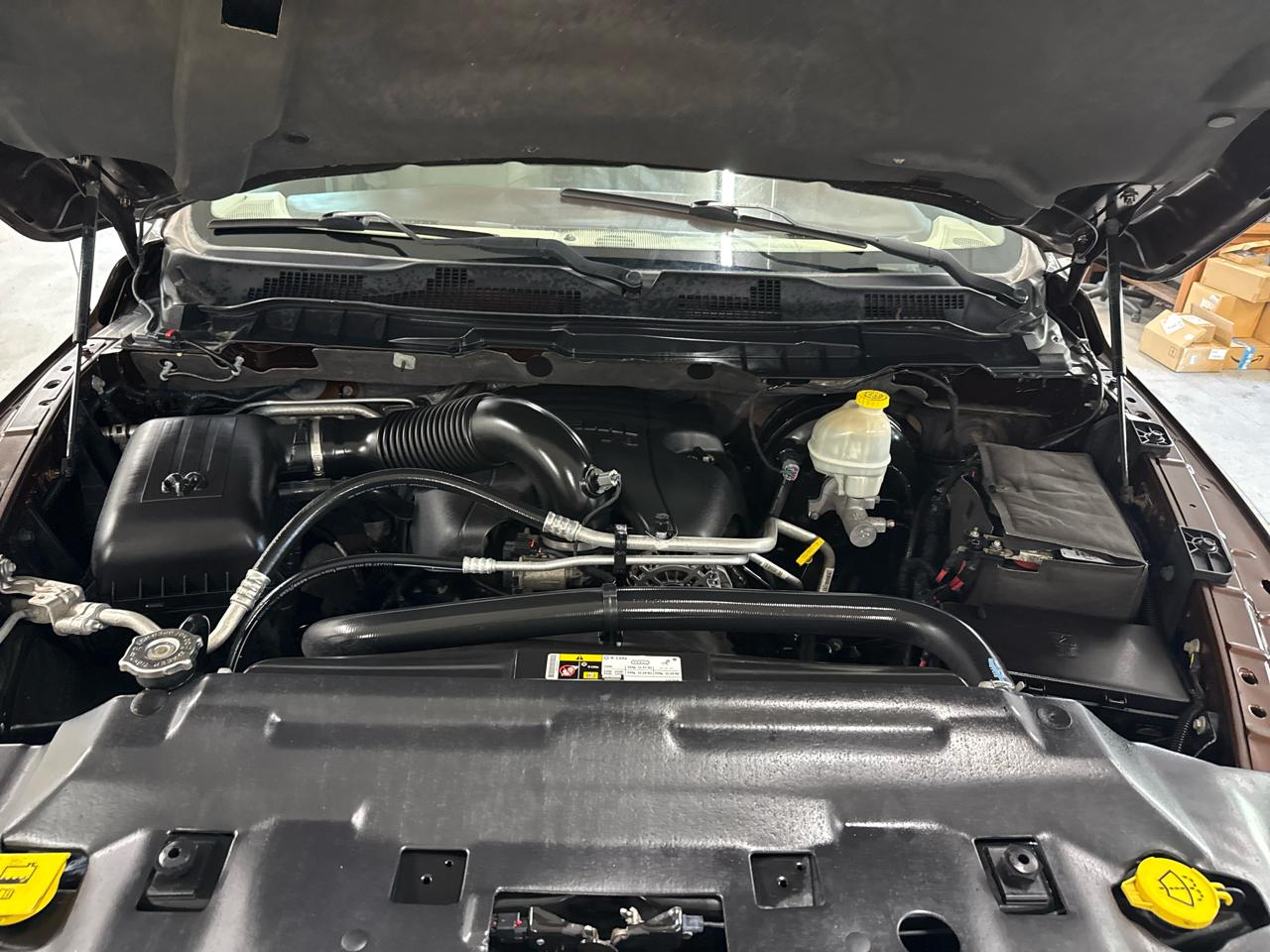 RAM 1500 Laramie Crew Cab 4WD 2014