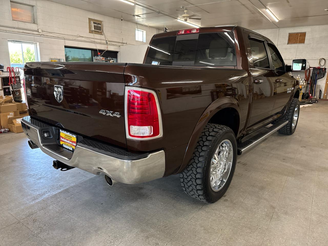 RAM 1500 Laramie Crew Cab 4WD 2014