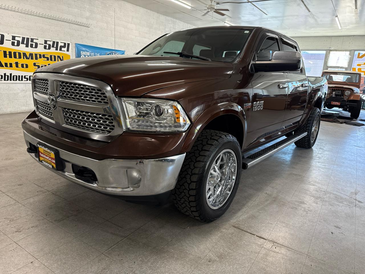 RAM 1500 Laramie Crew Cab 4WD 2014