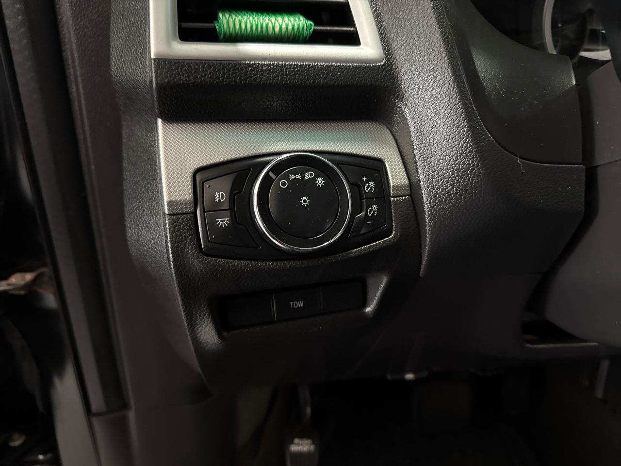 Ford Explorer XLT 4WD 2015