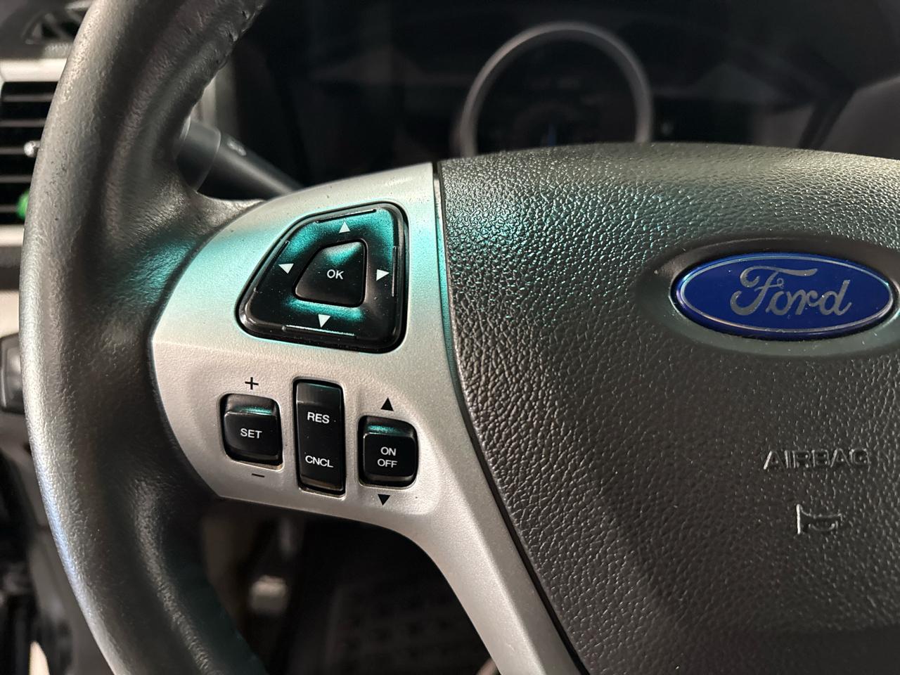 Ford Explorer XLT 4WD 2015