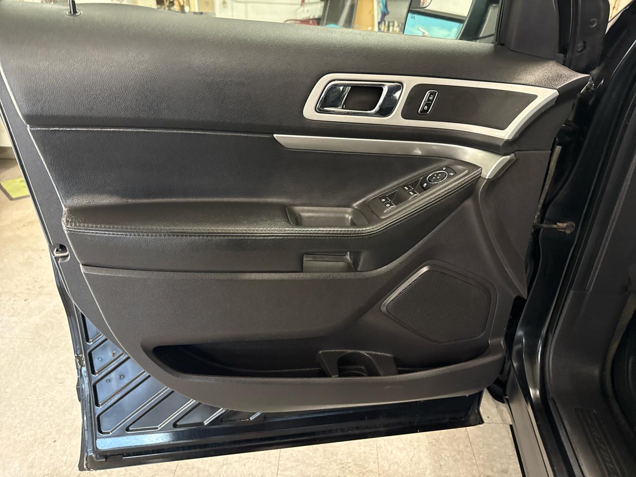 Ford Explorer XLT 4WD 2015
