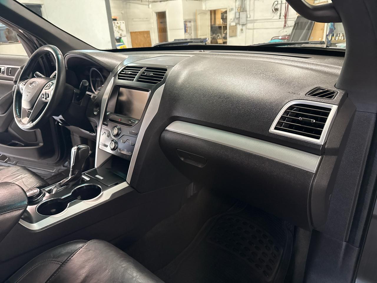 Ford Explorer XLT 4WD 2015