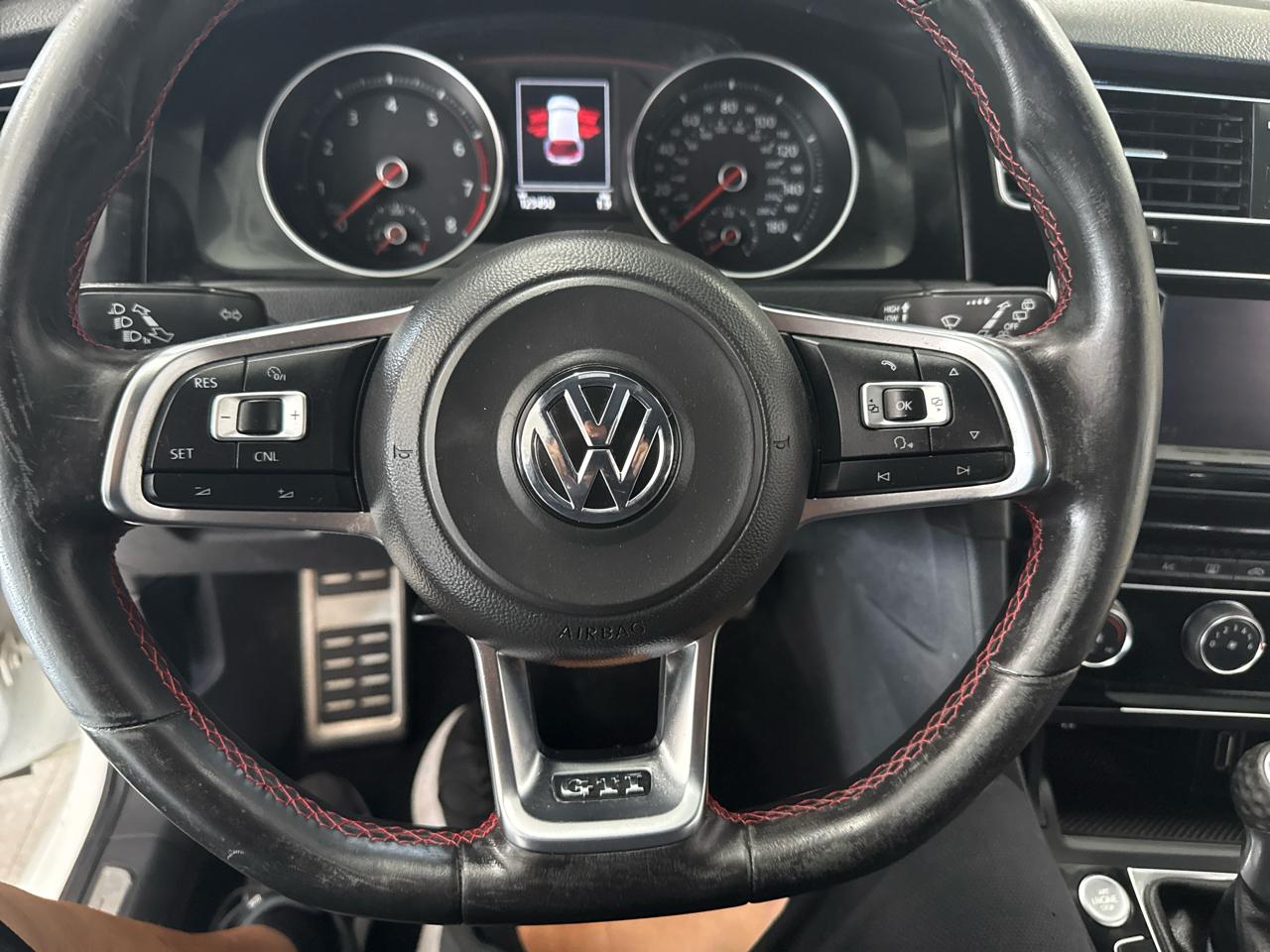 Volkswagen GTI  2015