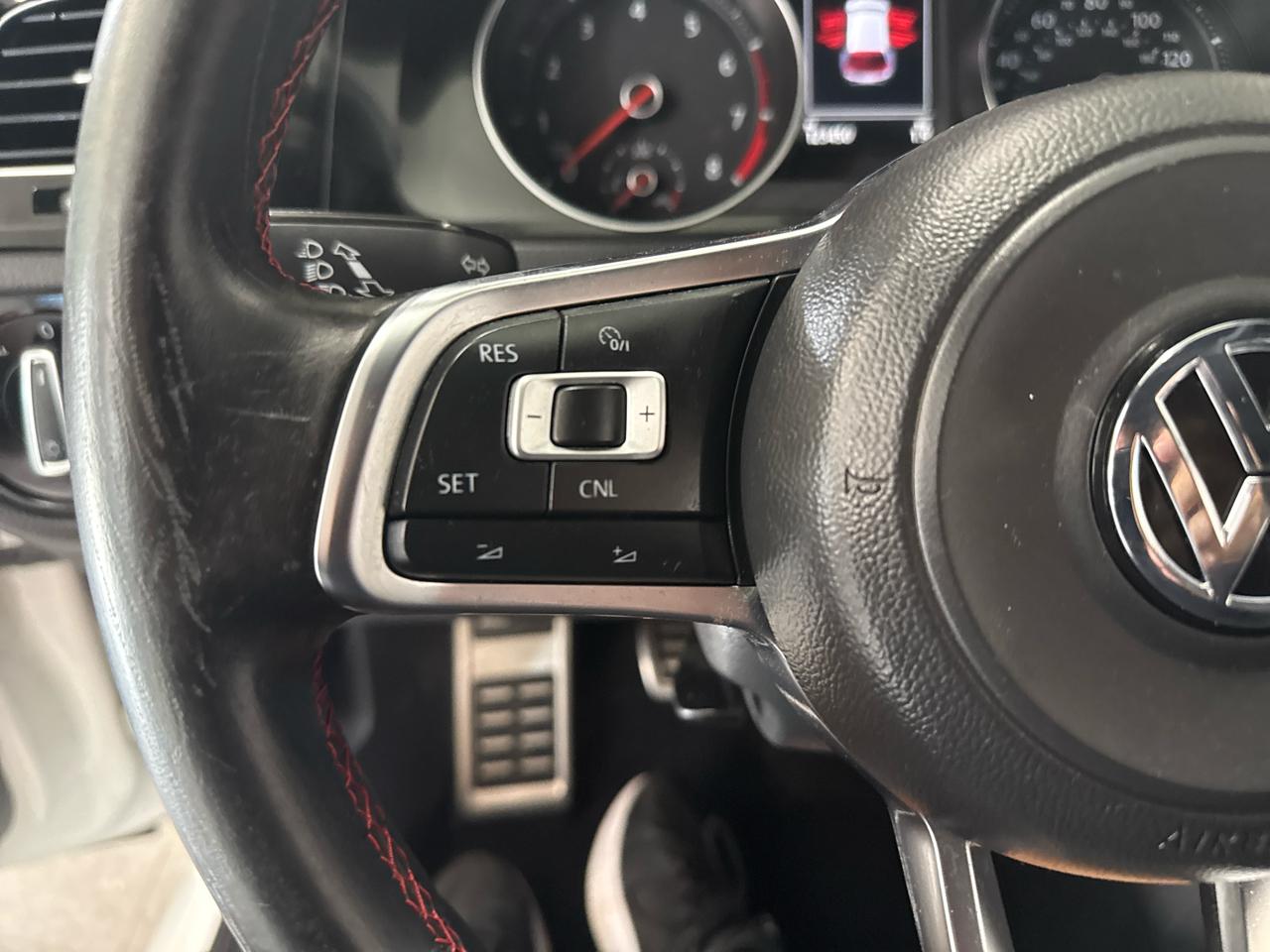 Volkswagen GTI  2015