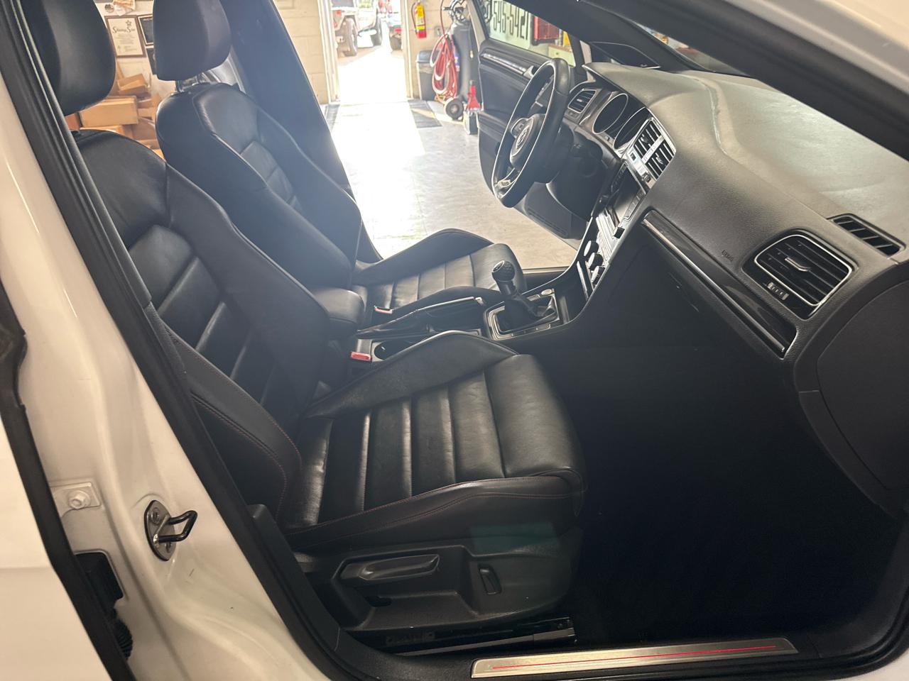 Volkswagen GTI  2015