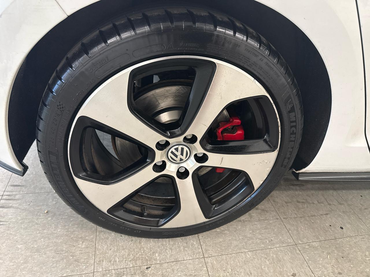 Volkswagen GTI  2015