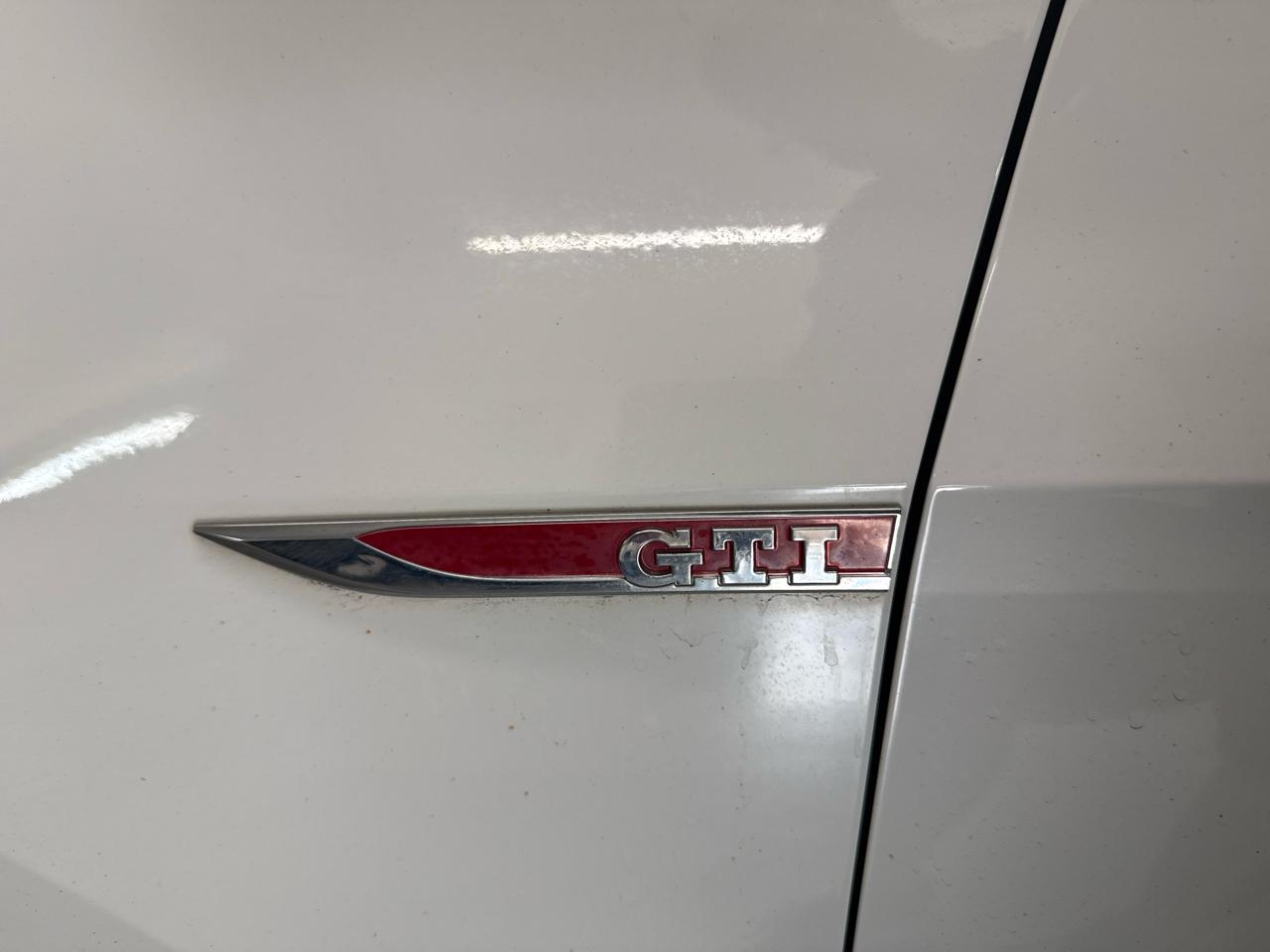Volkswagen GTI  2015