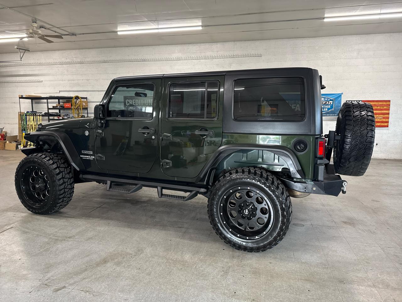 Jeep Wrangler Unlimited Sport 4WD 2012