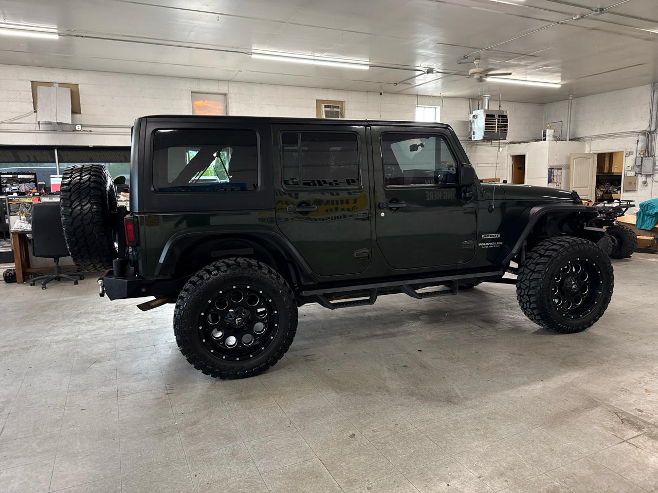 Jeep Wrangler Unlimited Sport 4WD 2012