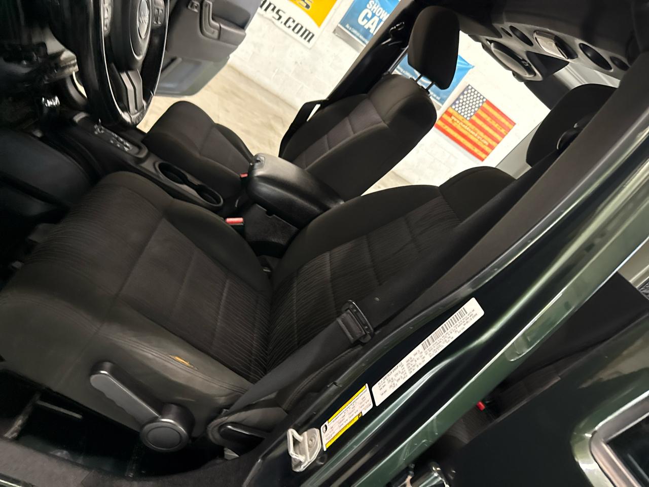 Jeep Wrangler Unlimited Sport 4WD 2012