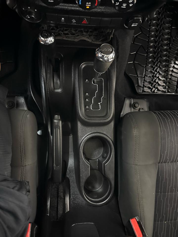 Jeep Wrangler Unlimited Sport 4WD 2012