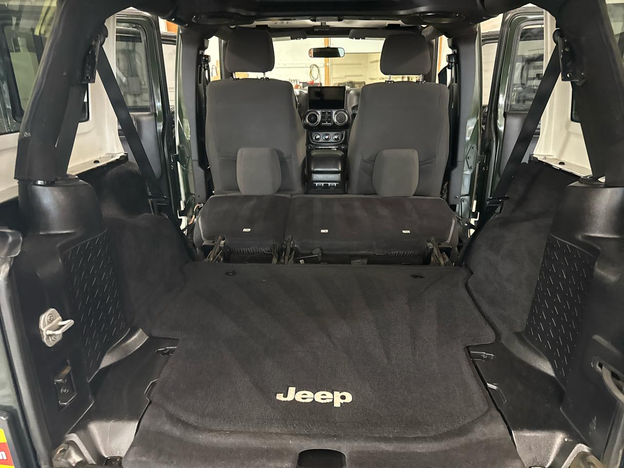 Jeep Wrangler Unlimited Sport 4WD 2012