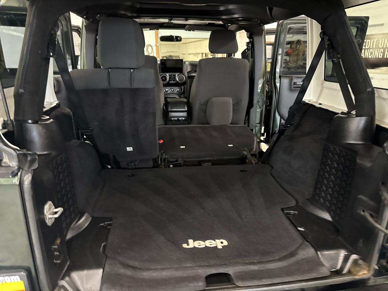 Jeep Wrangler Unlimited Sport 4WD 2012