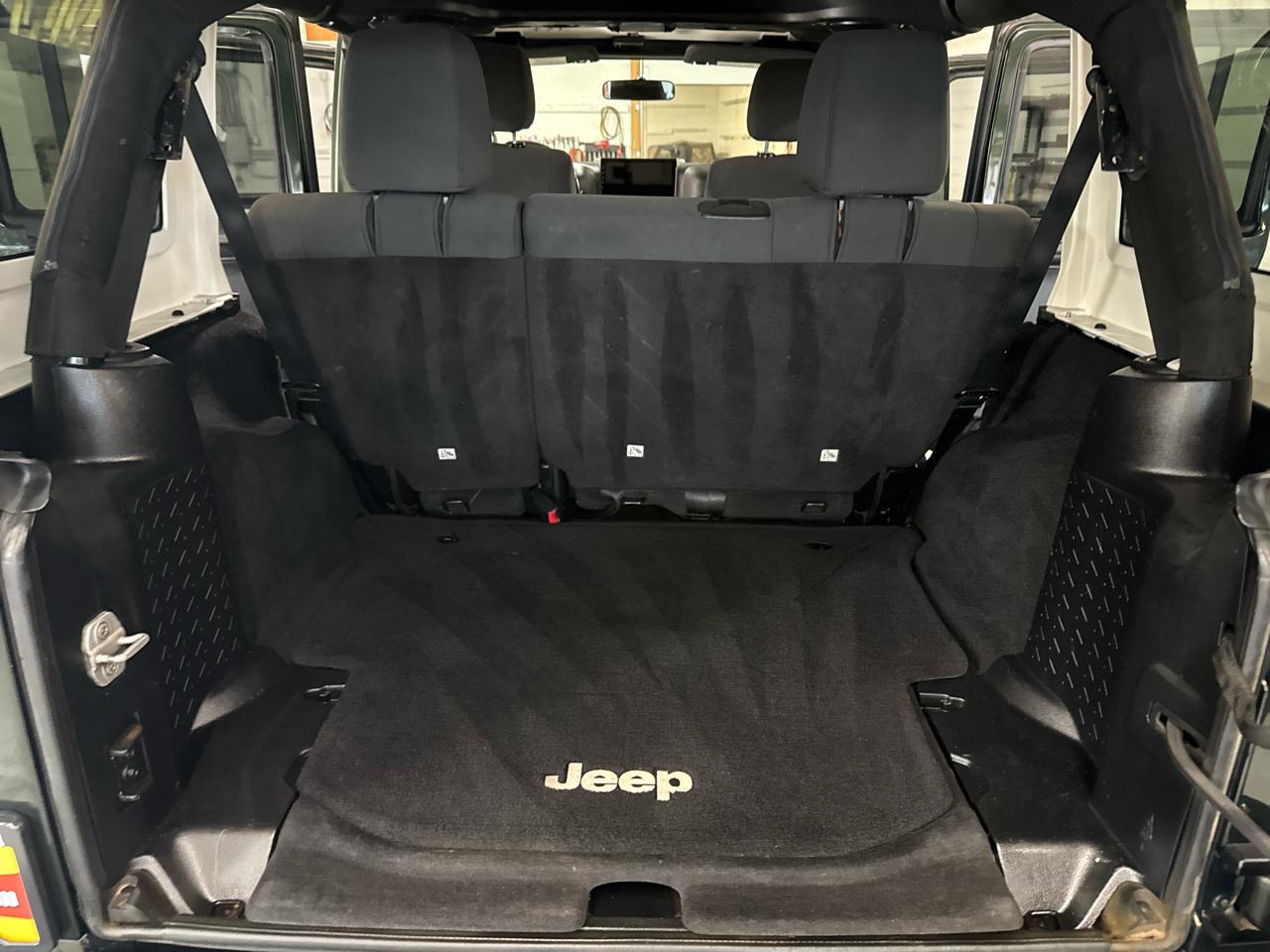 Jeep Wrangler Unlimited Sport 4WD 2012