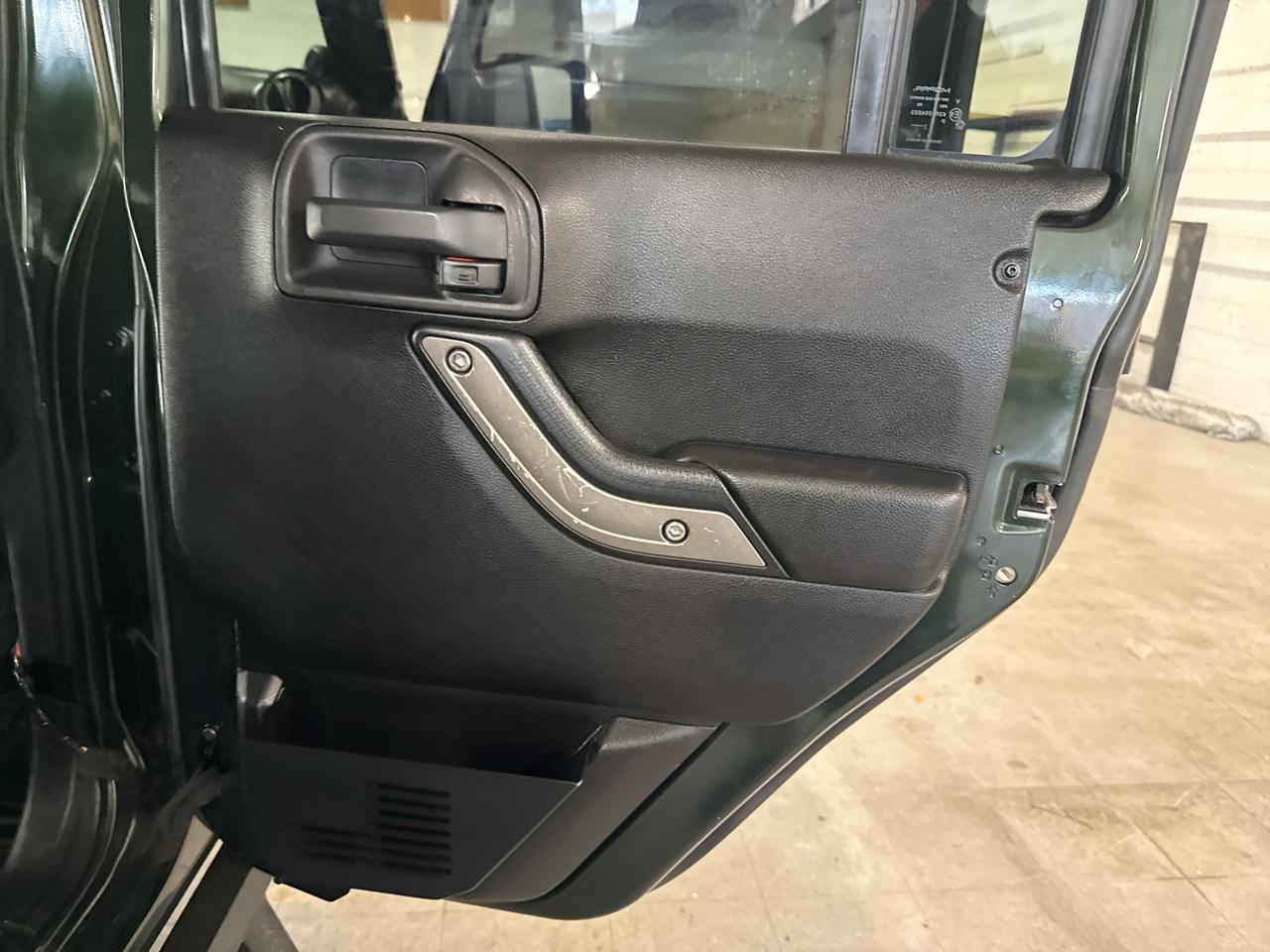 Jeep Wrangler Unlimited Sport 4WD 2012