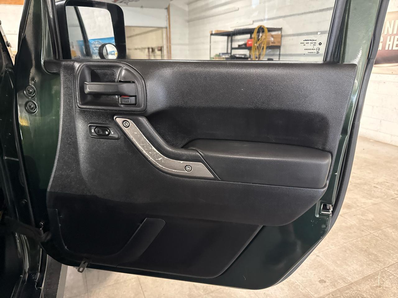 Jeep Wrangler Unlimited Sport 4WD 2012
