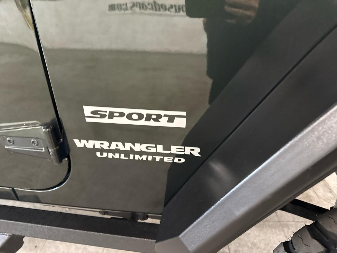 Jeep Wrangler Unlimited Sport 4WD 2012