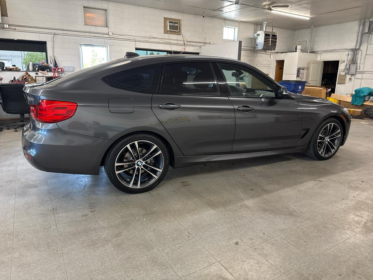 BMW 3-Series Gran Turismo 328i xDrive 2016