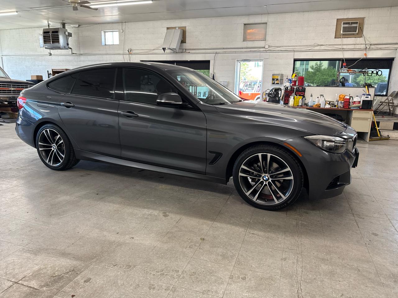 BMW 3-Series Gran Turismo 328i xDrive 2016