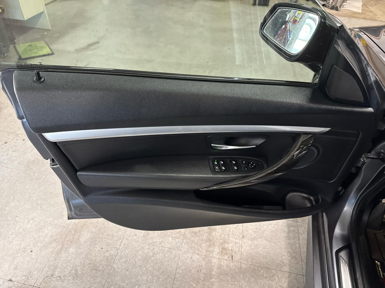 BMW 3-Series Gran Turismo 328i xDrive 2016