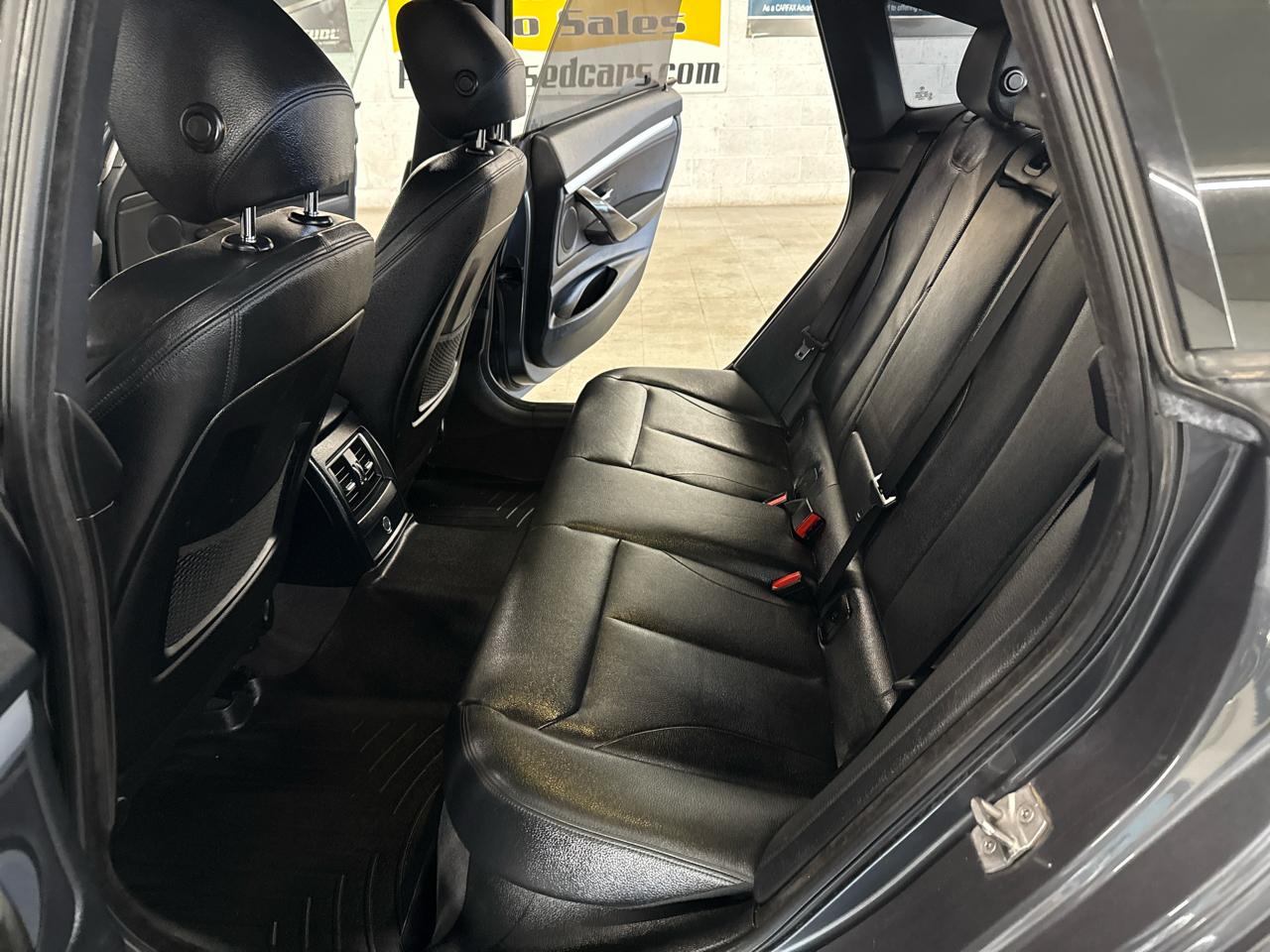 BMW 3-Series Gran Turismo 328i xDrive 2016