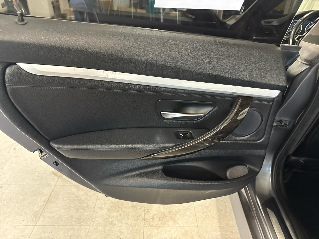 BMW 3-Series Gran Turismo 328i xDrive 2016