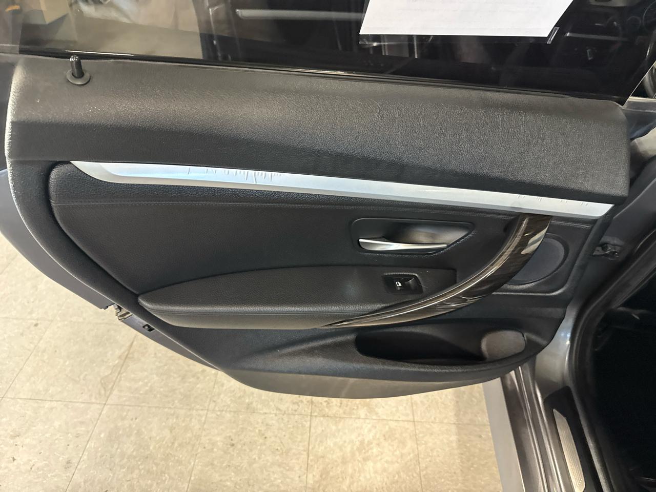 BMW 3-Series Gran Turismo 328i xDrive 2016